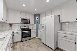 11164 White Rd, Victorville, CA 92392 - Photo 13