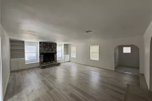 42750 Orchid, Hinkley, CA 92347 - Photo 3