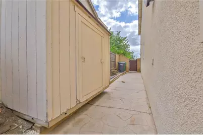 25980 Avenida Espaldar, Moreno Valley, CA 92551 - Photo 41