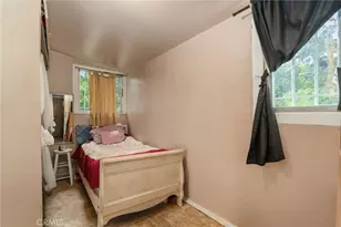 2210 Scott Ave, Los Angeles, CA 90026 - Photo 15