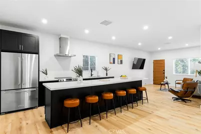 925 E 65th Street, Inglewood, CA 90302 - Photo 1