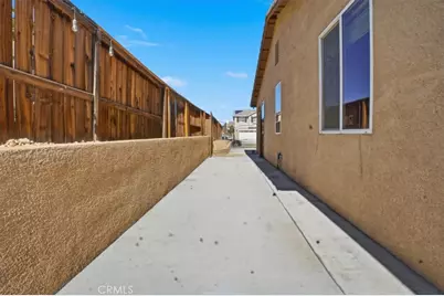 12321 Bali, Victorville, CA 92392 - Photo 61