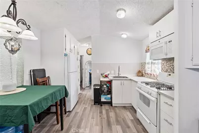 11416 Holmes Avenue #3, Jurupa Valley, CA 91752 - Photo 7