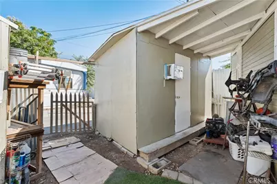 11416 Holmes Avenue #3, Jurupa Valley, CA 91752 - Photo 17