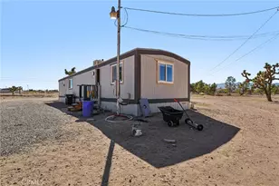 10444 Mono Rd, Phelan, CA 92371 - Photo 15