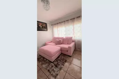 1715 E 70th, Los Angeles, CA 90001 - Photo 9