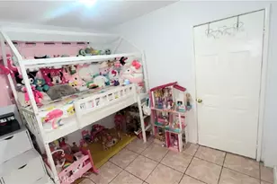 1715 E 70th, Los Angeles, CA 90001 - Photo 11