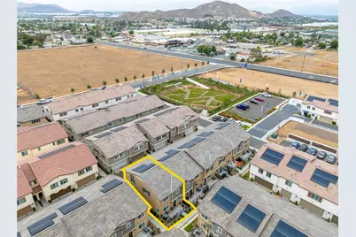 19245 Sequoia Grove, Riverside, CA 92507 - Photo 17