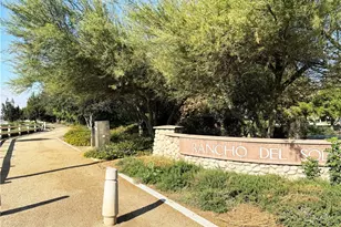 4991 NW Graphite Creek Rd, Jurupa Valley, CA 91752 - Photo 19