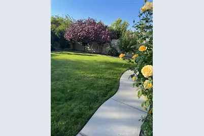 9326 Bunny Lane, Fontana, CA 92335 - Photo 11