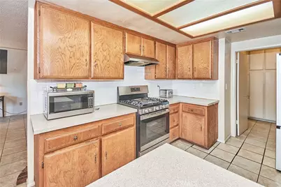 16350 Hercules, Hesperia, CA 92345 - Photo 5