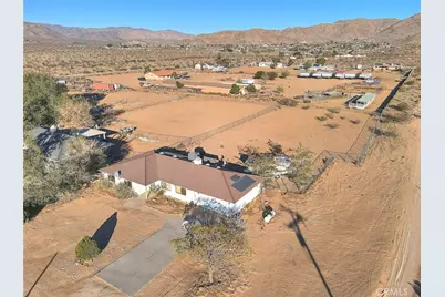 14811 Kingsdale, Apple Valley, CA 92307 - Photo 43