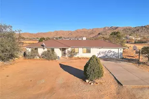 14811 Kingsdale, Apple Valley, CA 92307 - Photo 5