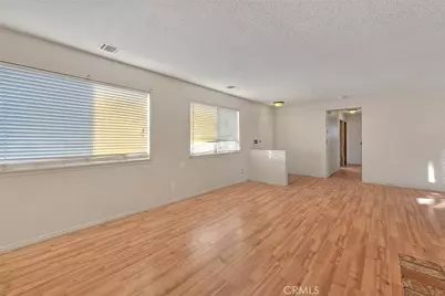 14811 Kingsdale, Apple Valley, CA 92307 - Photo 9