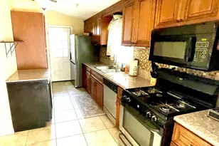 17141 E Tudor, Covina, CA 91722 - Photo 3