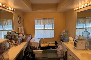 929 E Foothill Blvd, Upland, CA 91786 - Photo 23