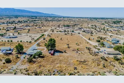 10601 Anderson Ranch Rd, Phelan, CA 92371 - Photo 13