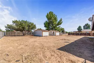 9925 Redwood, Hesperia, CA 92345 - Photo 17