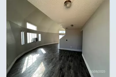 22677 South, Apple Valley, CA 92307 - Photo 3