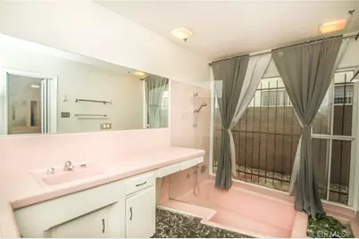 3241 Santa Ana, Huntington Park, CA 90255 - Photo 15