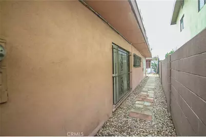 3241 Santa Ana, Huntington Park, CA 90255 - Photo 43