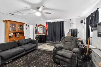 16485 Dale Evans (Aztec) Parkway, Apple Valley, CA 92307 - Photo 9