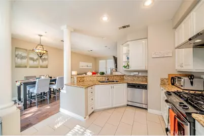 549 W Summerfield, Anaheim, CA 92802 - Photo 13