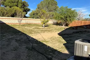 16312 Molino, Victorville, CA 92395 - Photo 23