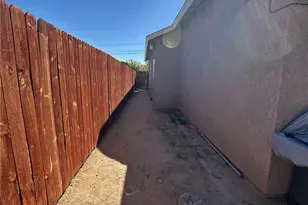 16312 Molino, Victorville, CA 92395 - Photo 27