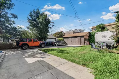 1129 Logan, Los Angeles, CA 90026 - Photo 37