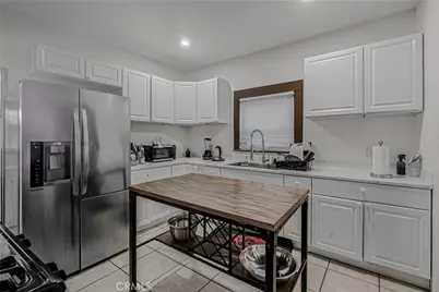 1129 Logan, Los Angeles, CA 90026 - Photo 11