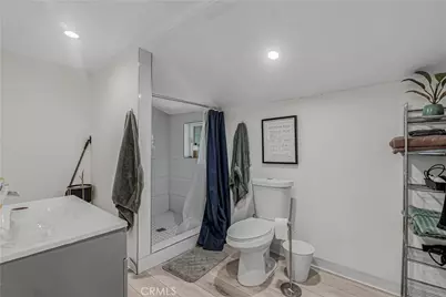 1129 Logan, Los Angeles, CA 90026 - Photo 31