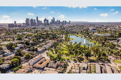 1129 Logan, Los Angeles, CA 90026 - Photo 47