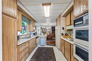 21500 Lassen Street, Chatsworth, CA 91311 - Photo 3