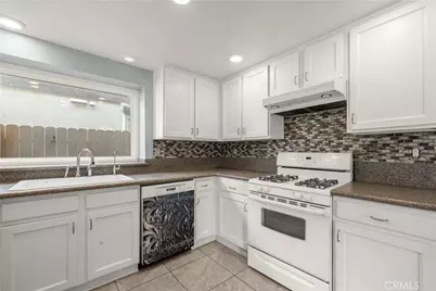 881 S Lamarr Street, Rialto, CA 92376 - Photo 15