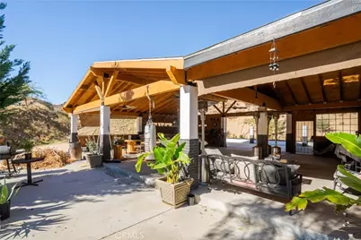 13905 Summit Valley, Hesperia, CA 92345 - Photo 5