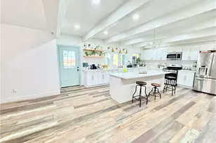 21868 Isatis Ave, Apple Valley, CA 92307 - Photo 9