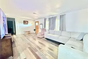 21868 Isatis Ave, Apple Valley, CA 92307 - Photo 7