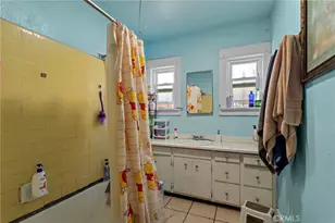 224 W 14th St, Long Beach, CA 90813 - Photo 11