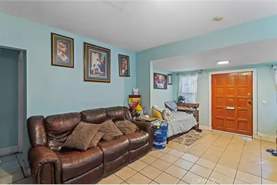 224 W 14th Street, Long Beach, CA 90813 - Photo 5
