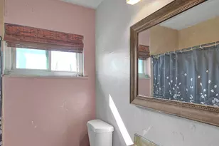 909 W Flora St, Ontario, CA 91762 - Photo 33