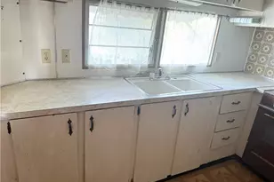 185 N Eucalyptus, Rialto, CA 92376 - Photo 9