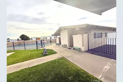 185 N Eucalyptus #53, Rialto, CA 92376 - Photo 31