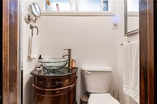 7503 Aqueduct Ave, Van Nuys, CA 91406 - Photo 13