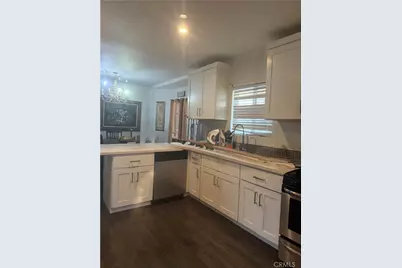 215 E 85th, Los Angeles, CA 90003 - Photo 11