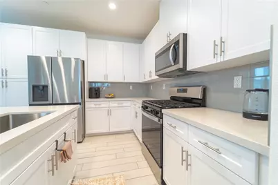 16040 Parkhouse Drive #1, Fontana, CA 92336 - Photo 5