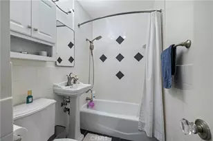 536 S College, Claremont, CA 91711 - Photo 23