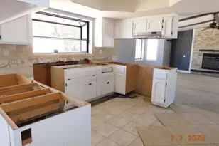 10883 Milpas, Apple Valley, CA 92308 - Photo 3