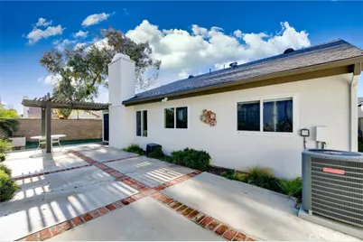 2 McCormick, Irvine, CA 92620 - Photo 5