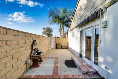 2 McCormick, Irvine, CA 92620 - Photo 3